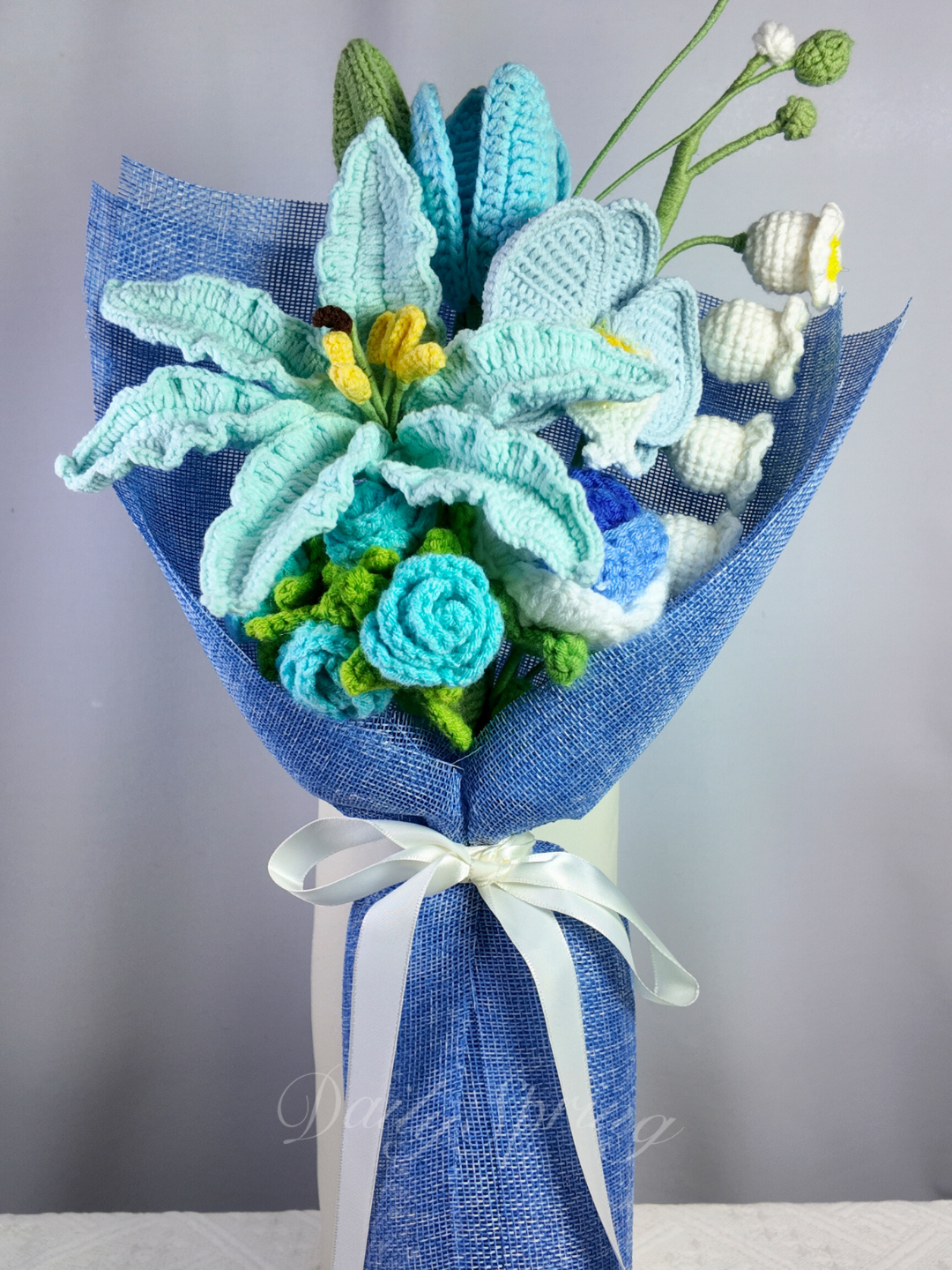 Blossoming Heart Bouquet - Blue