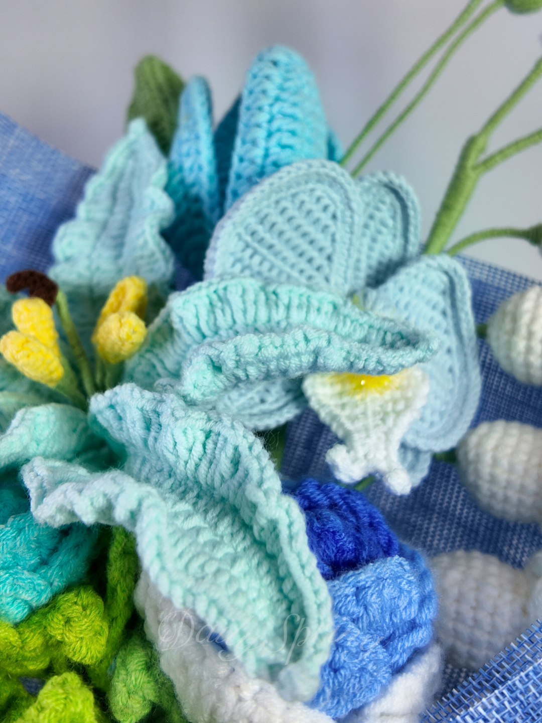 Blossoming Heart Bouquet - Blue