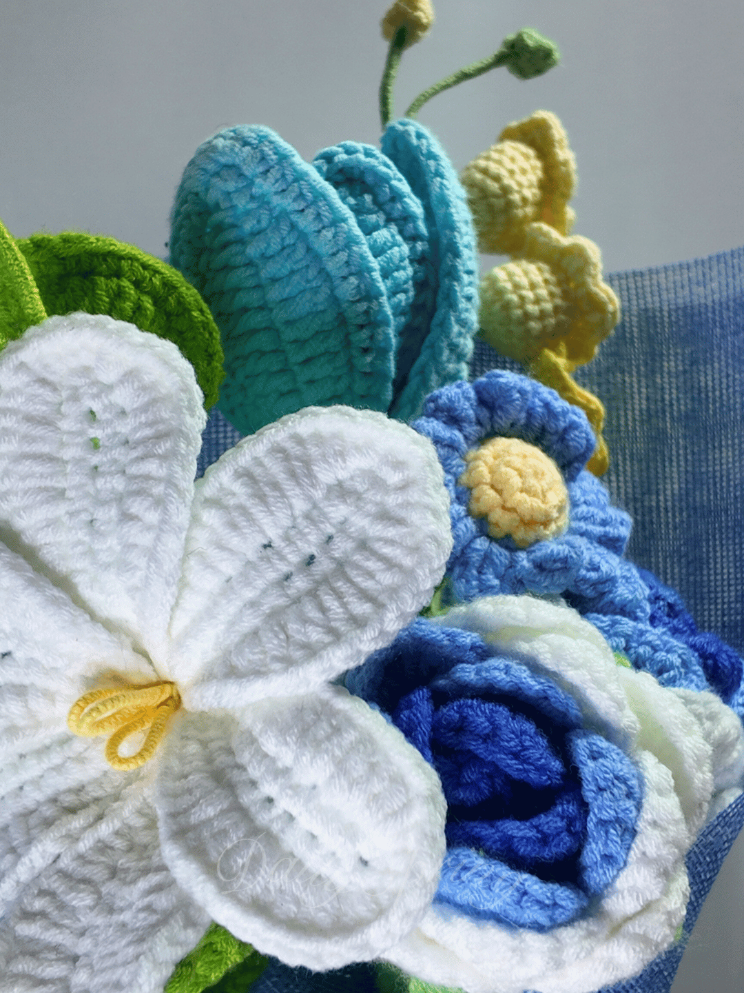 Spring Floral Bouquet - Blue