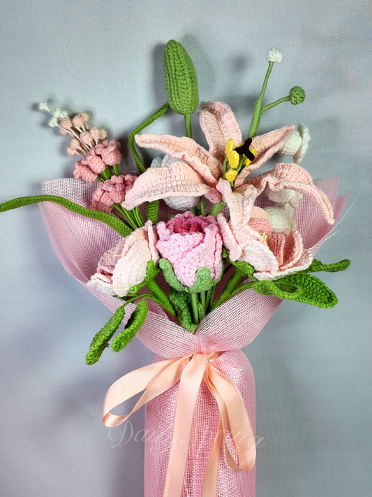 Elegant Floral Bouquet - Pink
